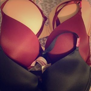 Pink 34DD bras NWT